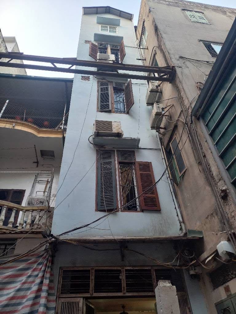 Bán nhà Phùng Khoang, DT 42m2x5T, giá 7,75 tỷ, ô tô đỗ gần, cạnh Đại học Hà Nội